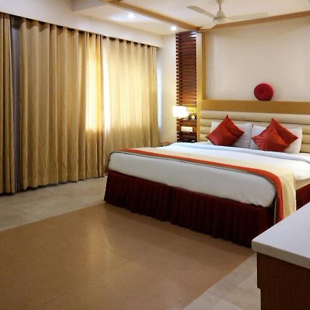 Hotel Mb International Palace Side Mysore Εξωτερικό φωτογραφία