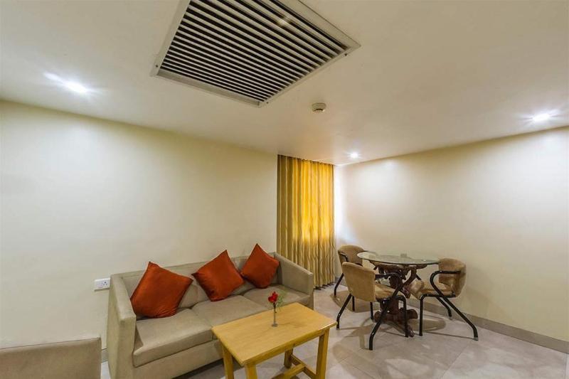 Hotel Mb International Palace Side Mysore Εξωτερικό φωτογραφία