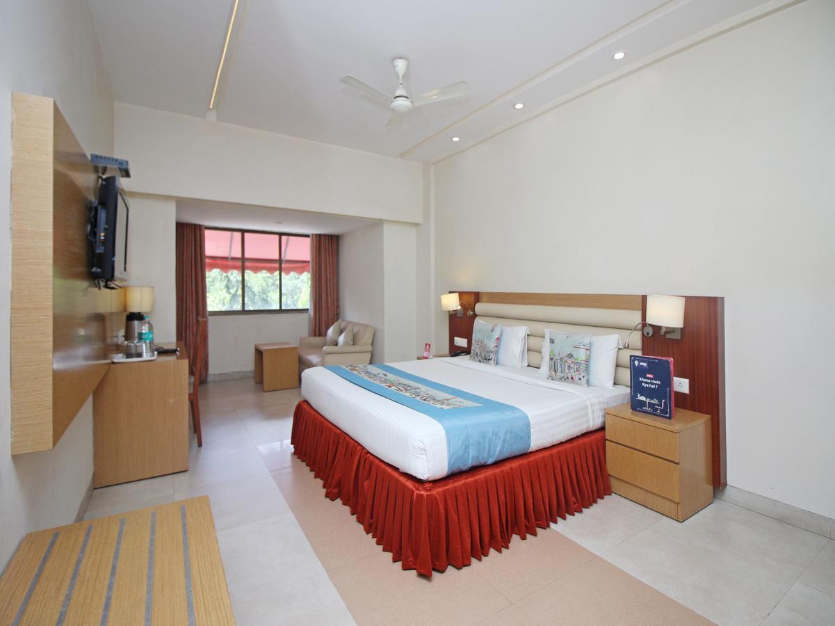 Hotel Mb International Palace Side Mysore Εξωτερικό φωτογραφία